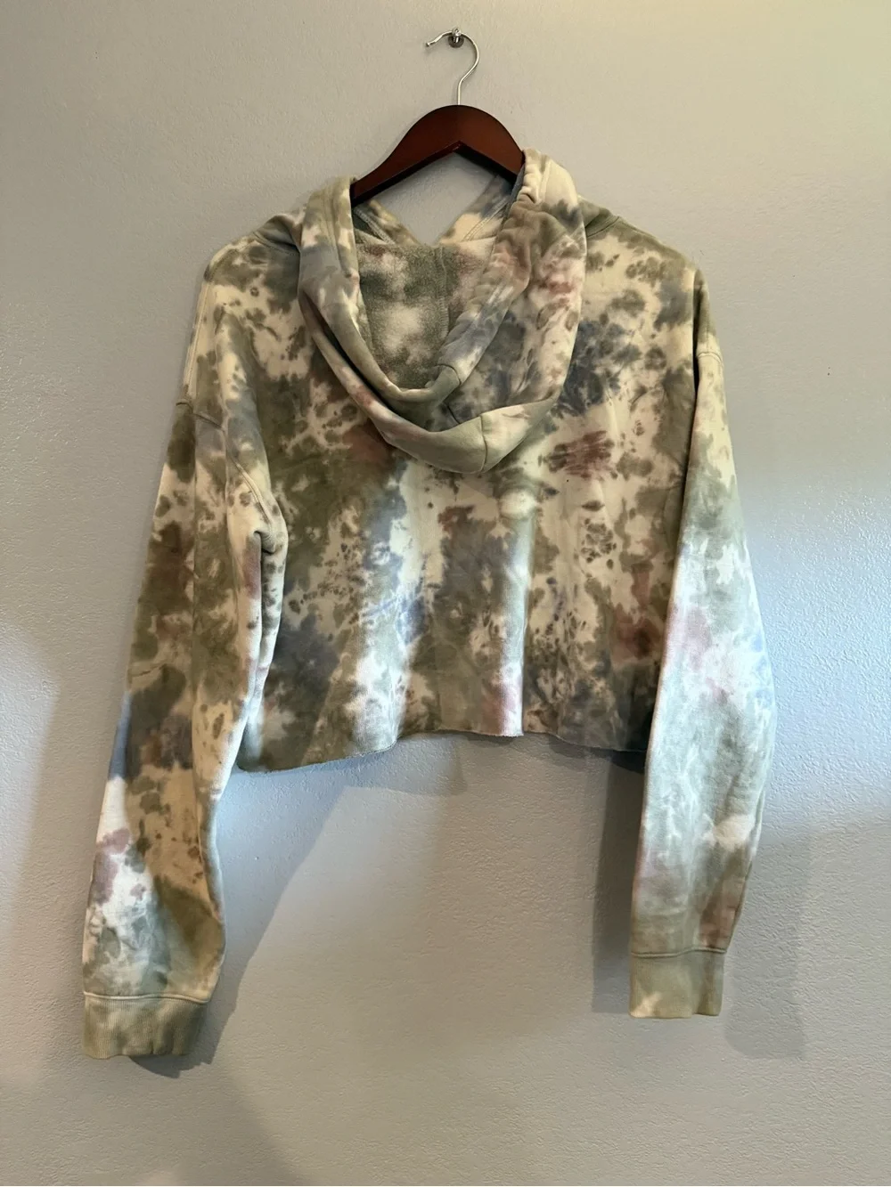 wild fable Olive, Cream & Brown Tie-Dye Cropped Hoodie - Picture 3 of 3